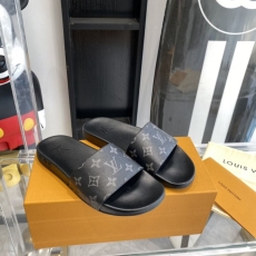 Louis Vuitton Slippers